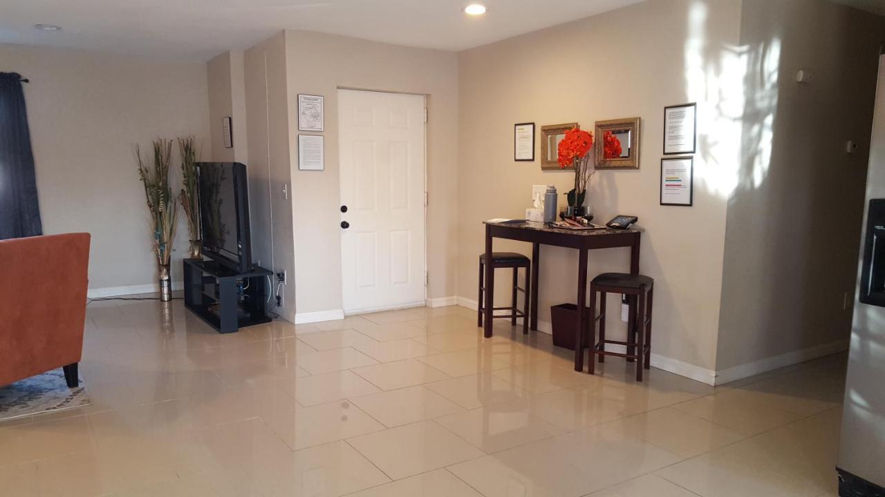 Beautiful 3 Bed/2 Bath Cozy Get Away Home Las Vegas Bagian luar foto